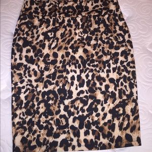 Leopard Pencil skirt